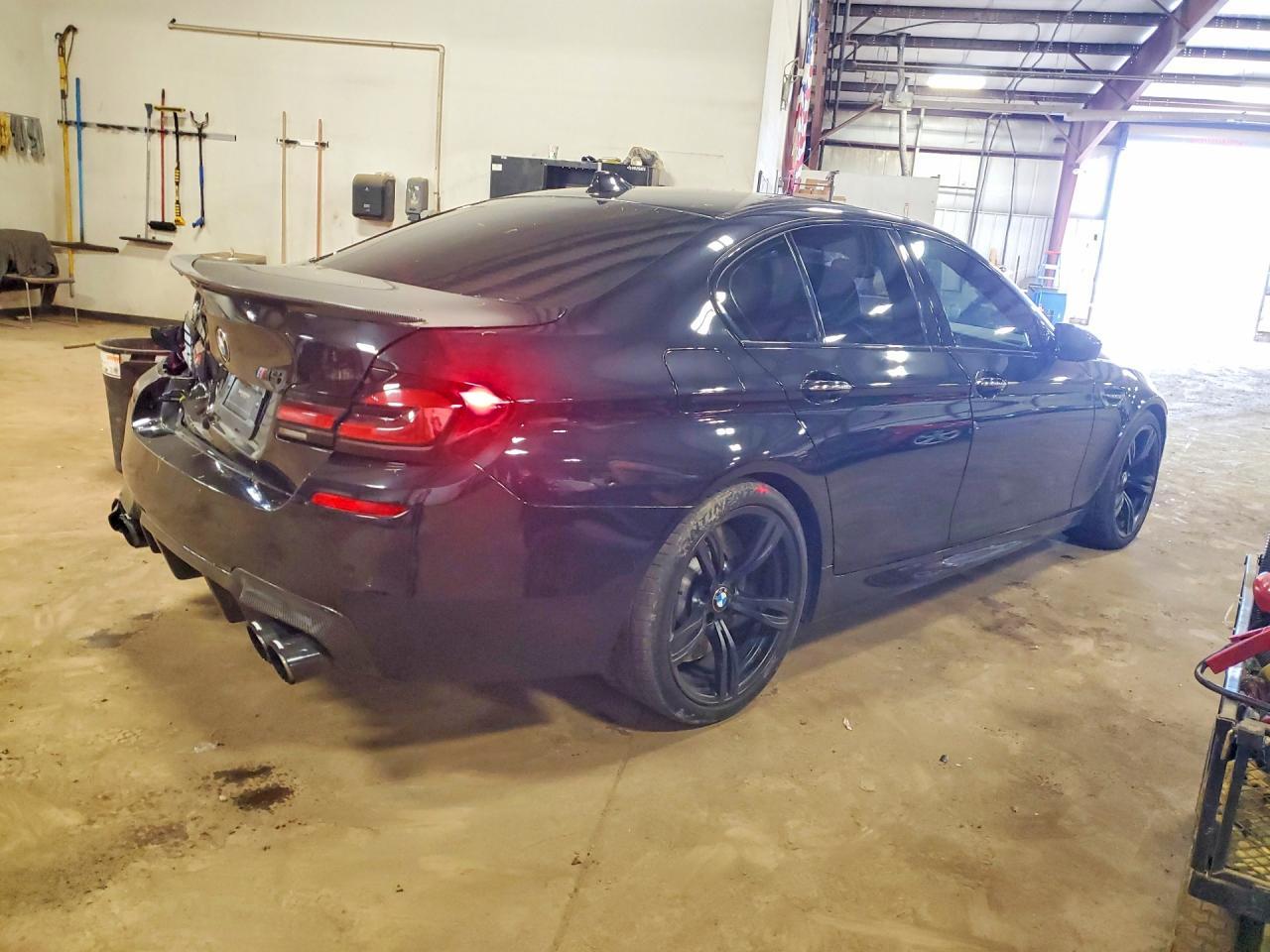 2013 BMW M5 - Image 3