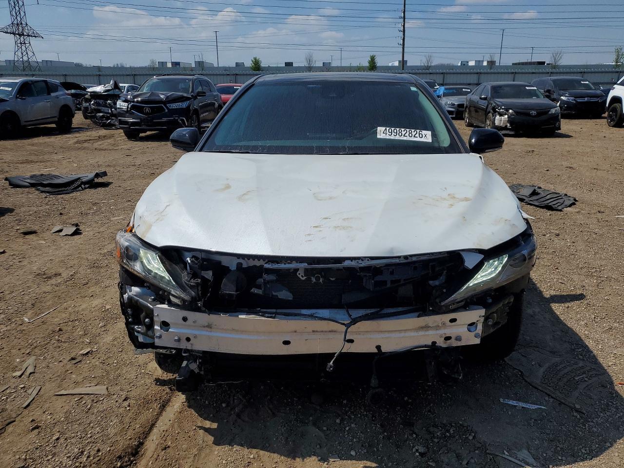 2021 Toyota Camry Xse - Фото 5
