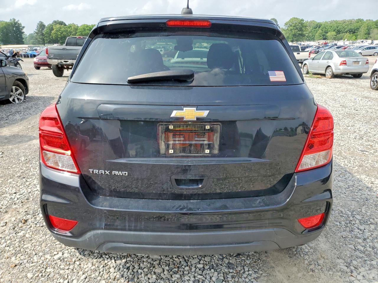2020 Chevrolet Trax Ls - Image 6