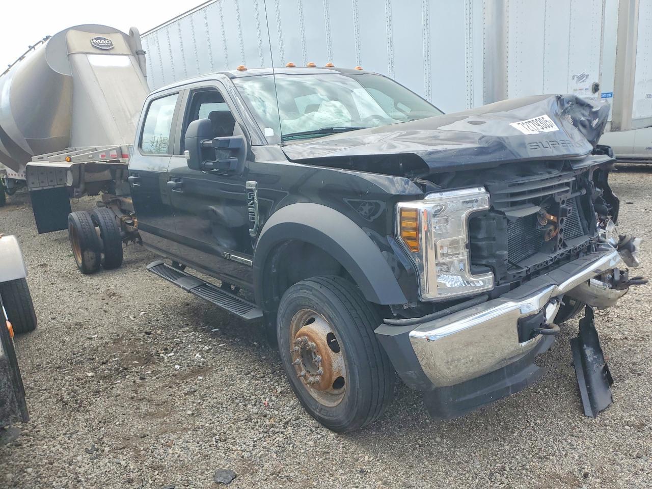 2018 Ford F450 Super Duty Truck Cab And Chassis - Фото 4