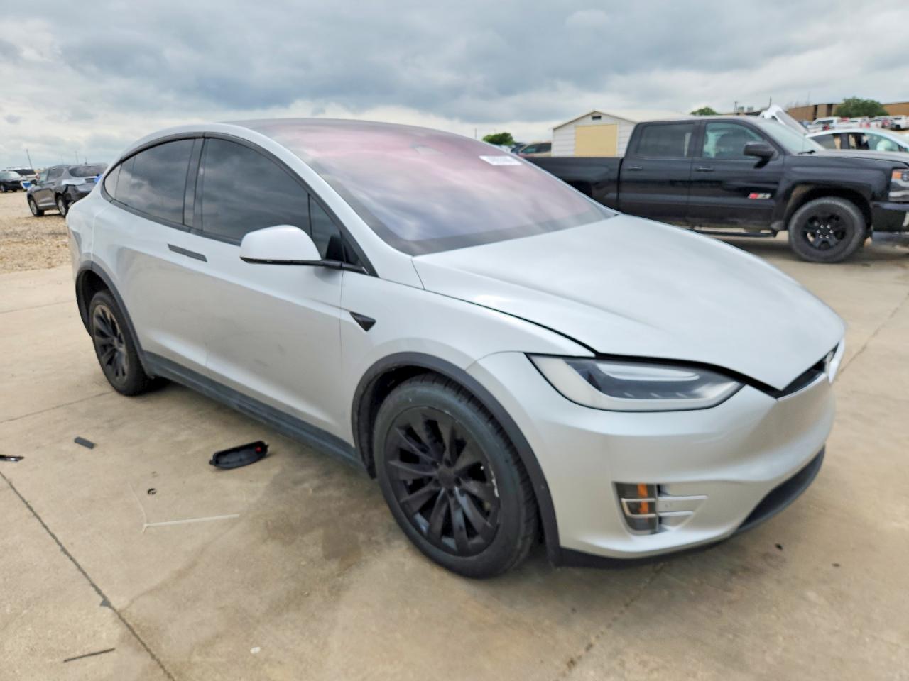 2017 Tesla Model X - Фото 4
