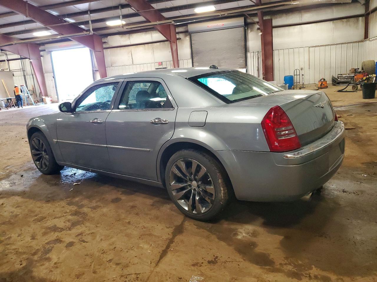 2006 Chrysler 300C - Фото 2