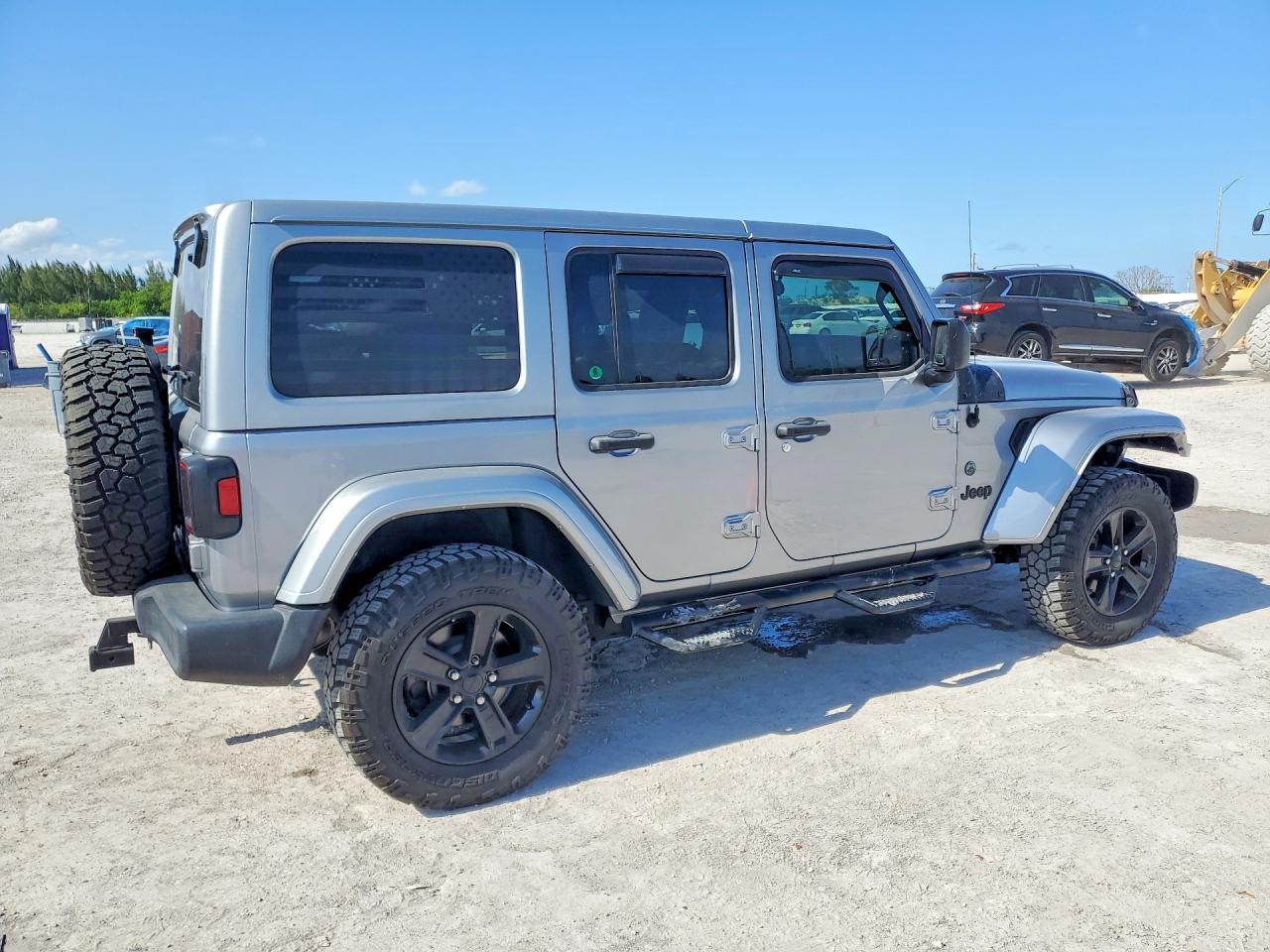2020 Jeep Wrangler Unlimited Sport - Фото 3