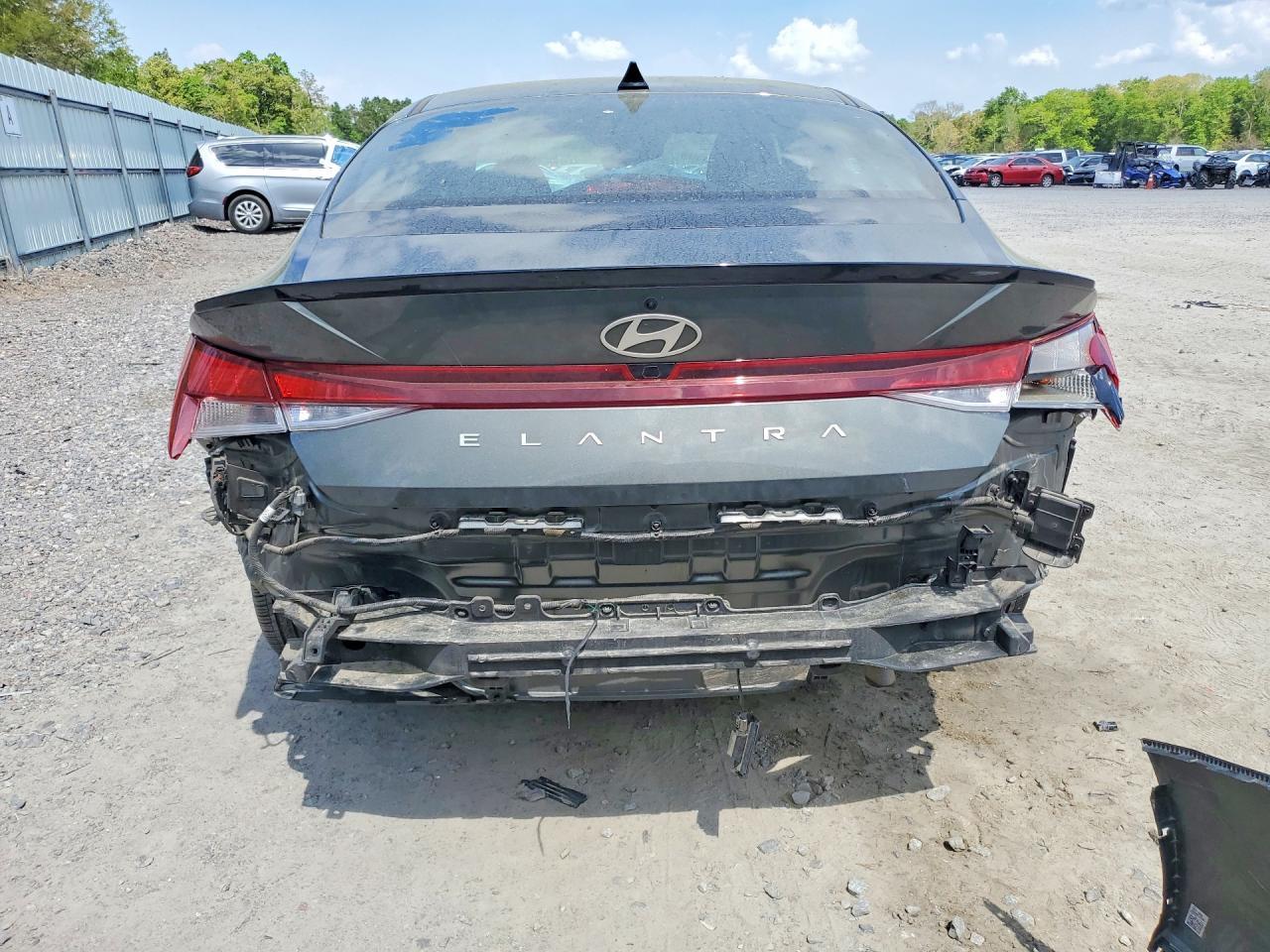2025 Hyundai Elantra Sel Sport - Фото 6