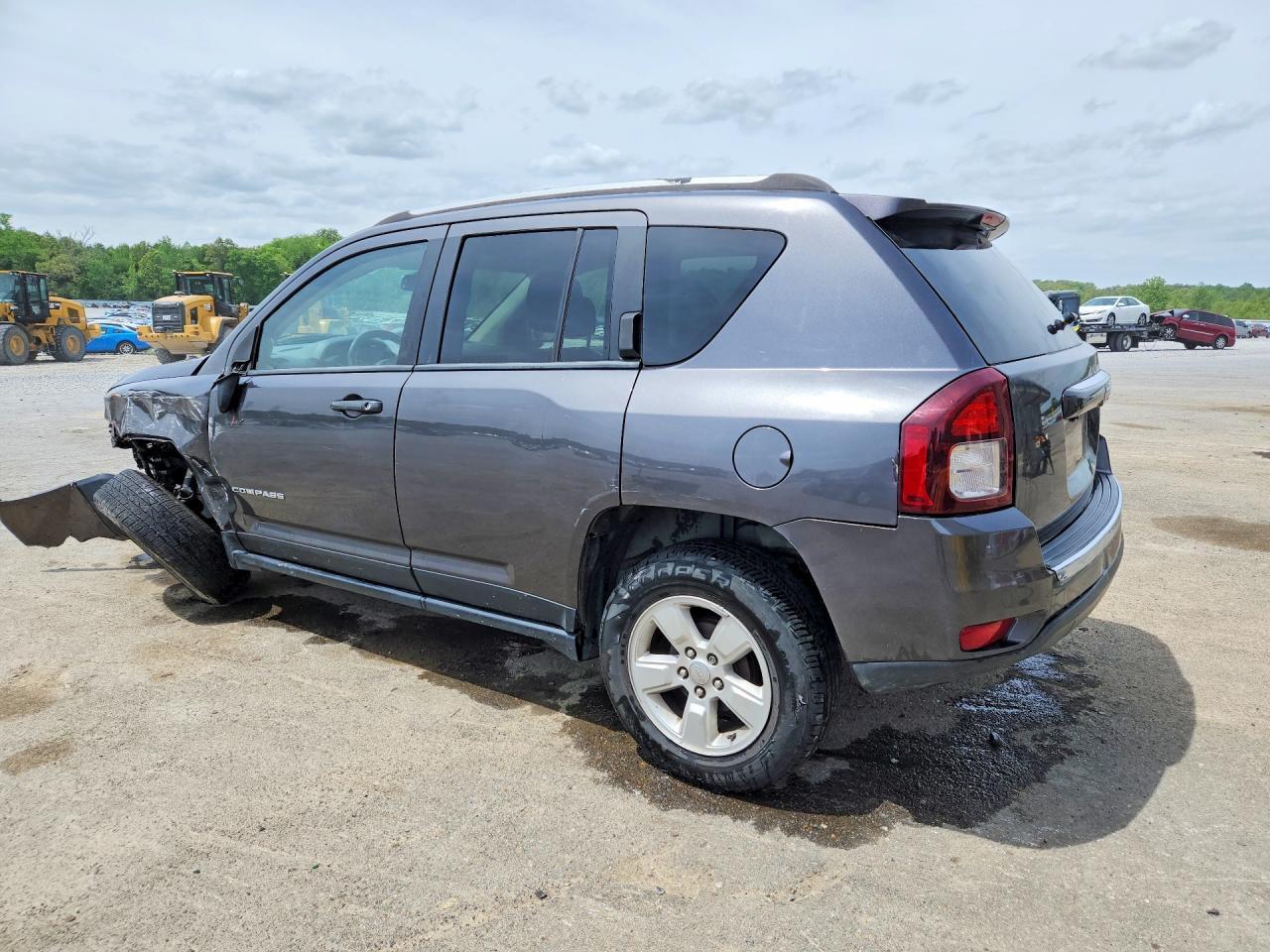 2017 Jeep Compass Latitude - Фото 2