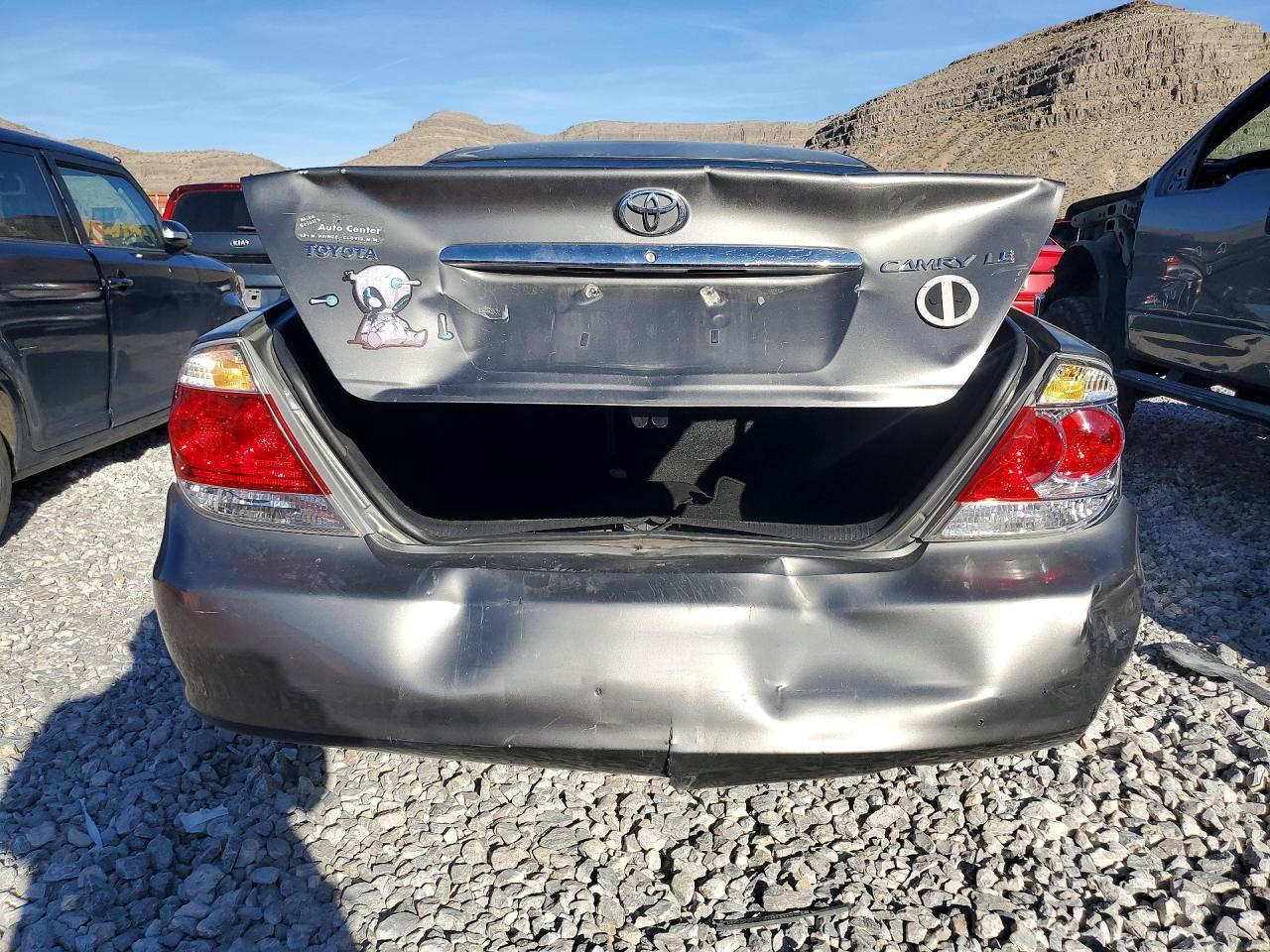 2005 Toyota Camry Le - Фото 6