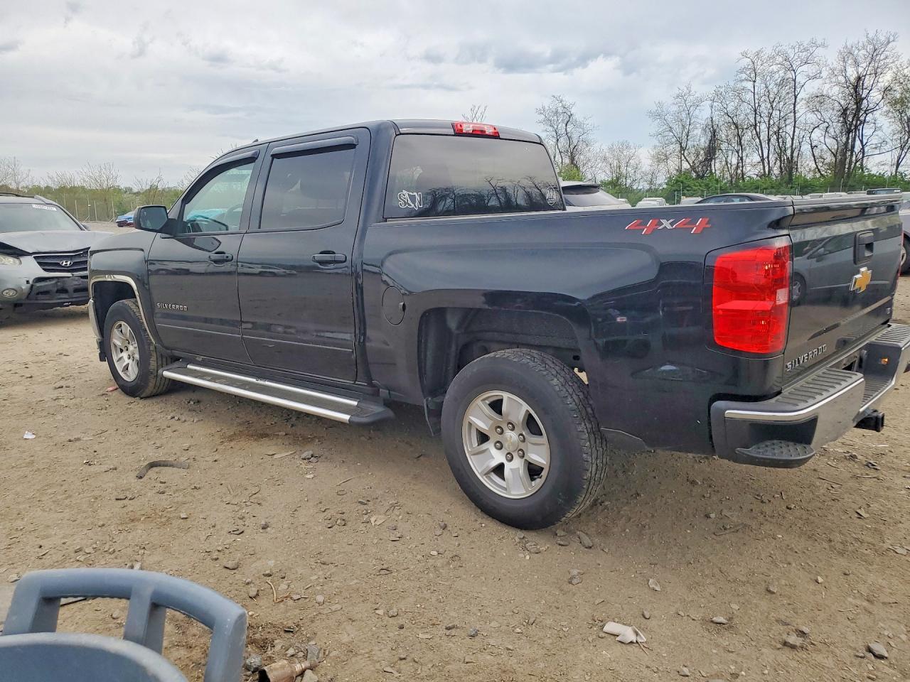 2018 Chevrolet Silverado K1500 Lt - Image 2