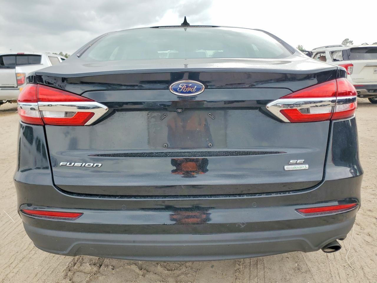 2020 Ford Fusion Se - Фото 6