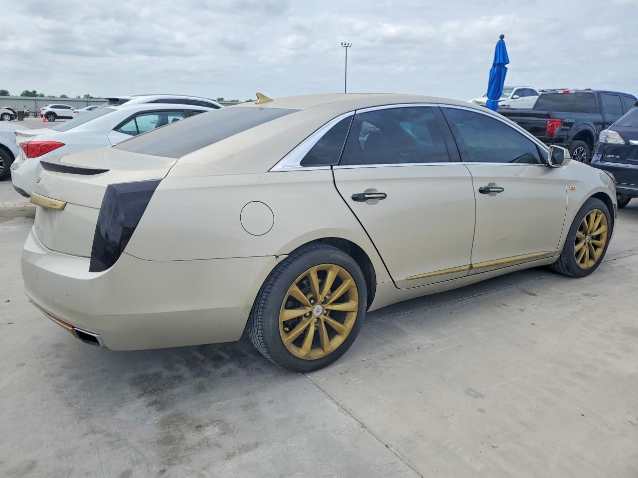 2013 Cadillac Xts Luxury Collection - Image 3