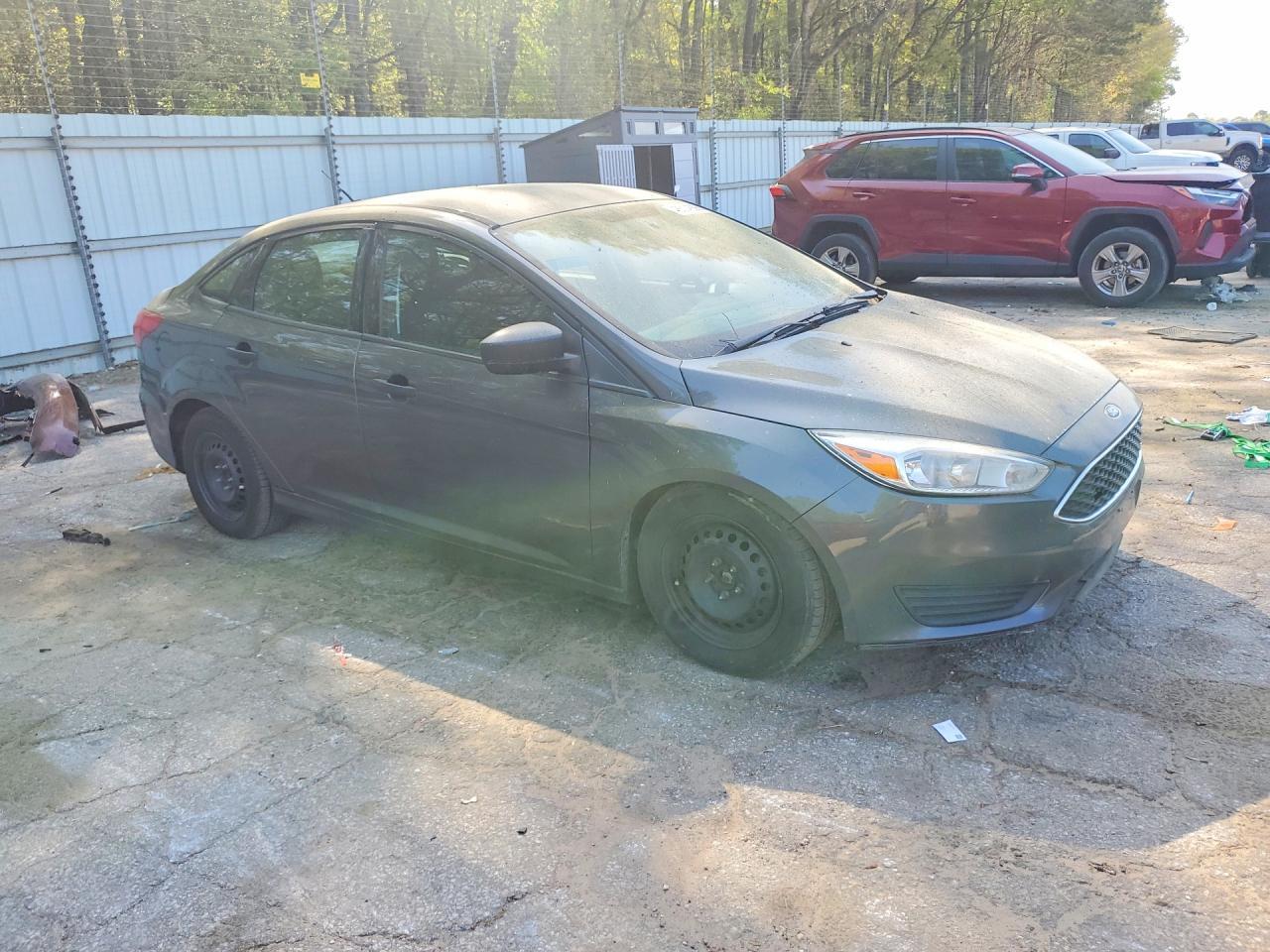 2016 Ford Focus S - Фото 4