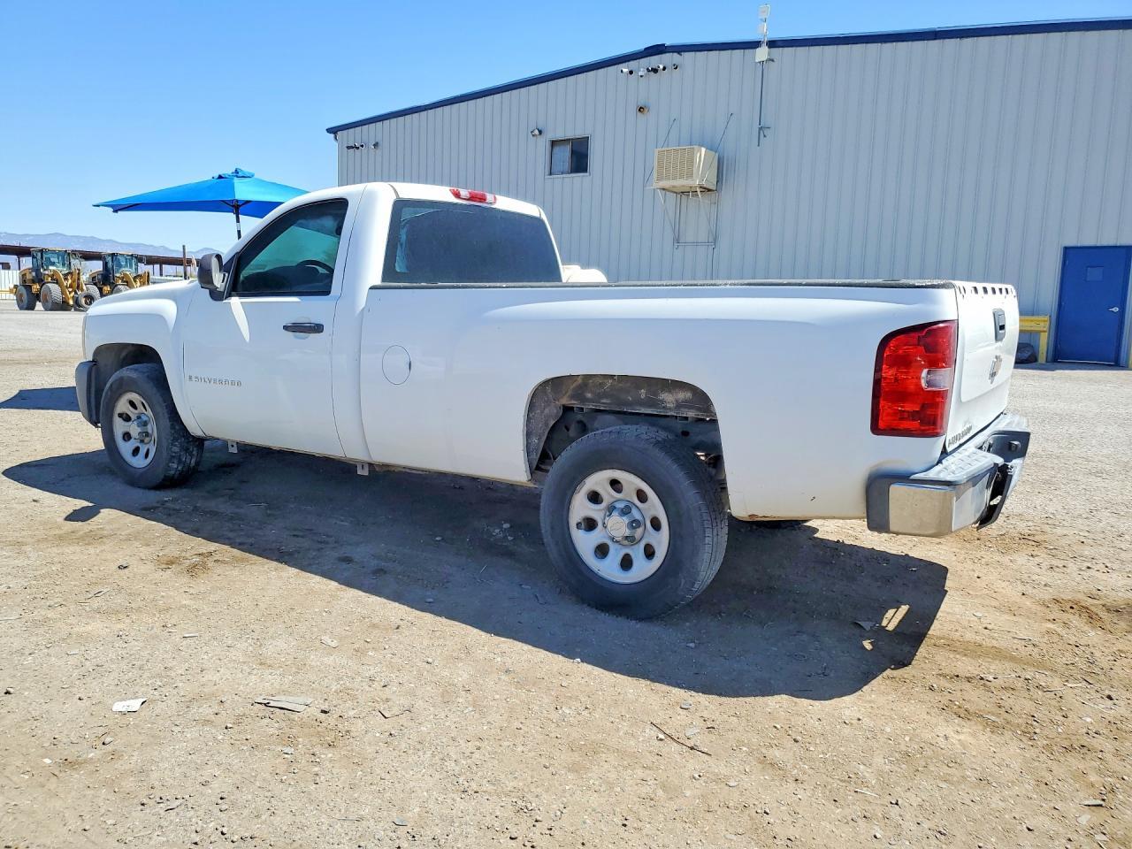 2009 Chevrolet Silverado C1500 - Фото 2