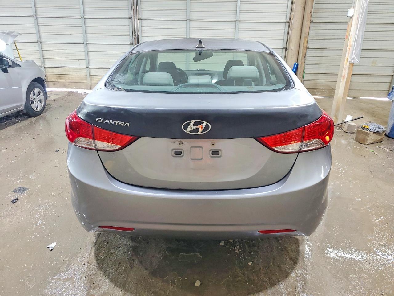 2013 Hyundai Elantra Gls - Фото 6