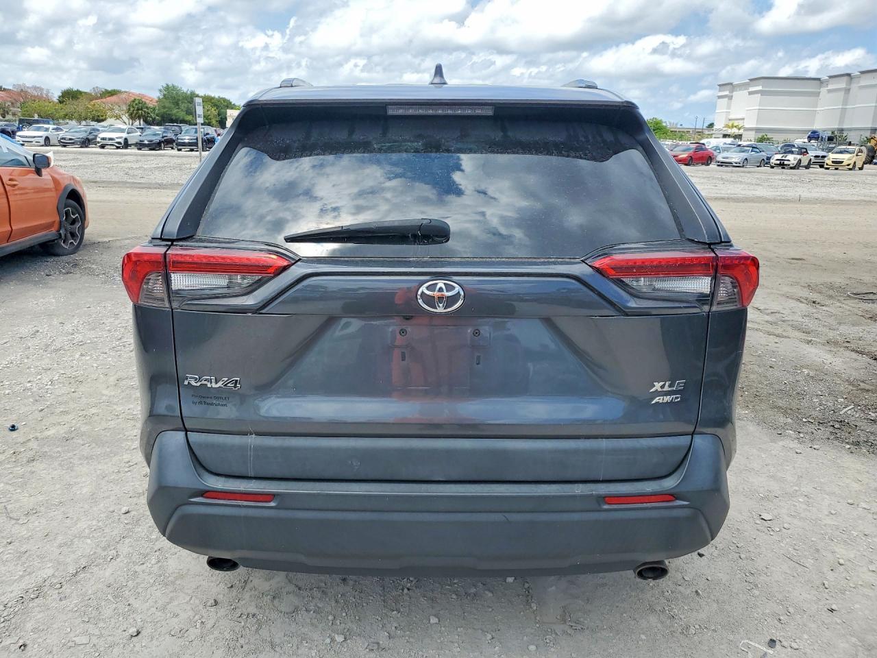 2021 Toyota Rav4 Xle - Фото 6