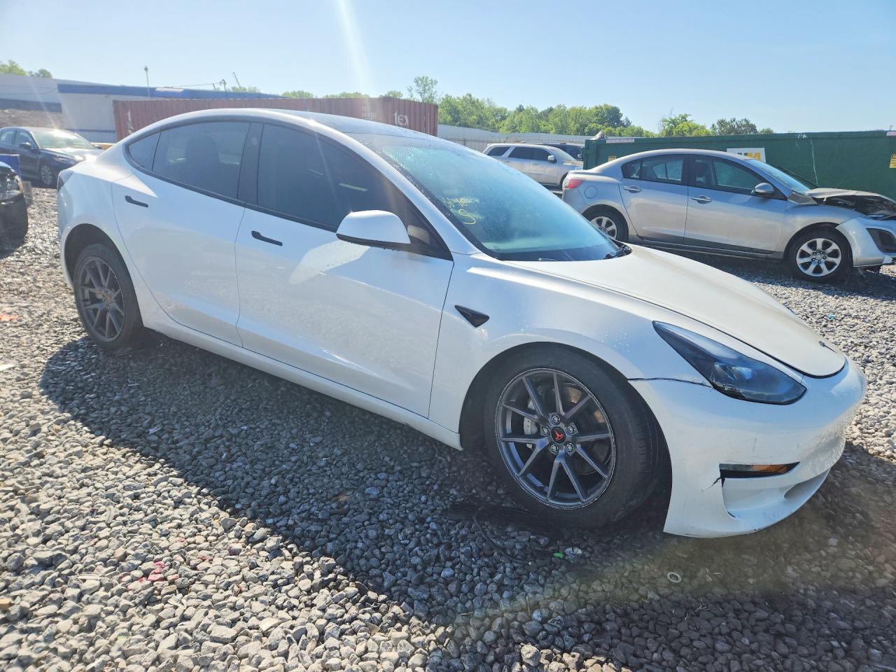 2023 Tesla Model 3 - Фото 4