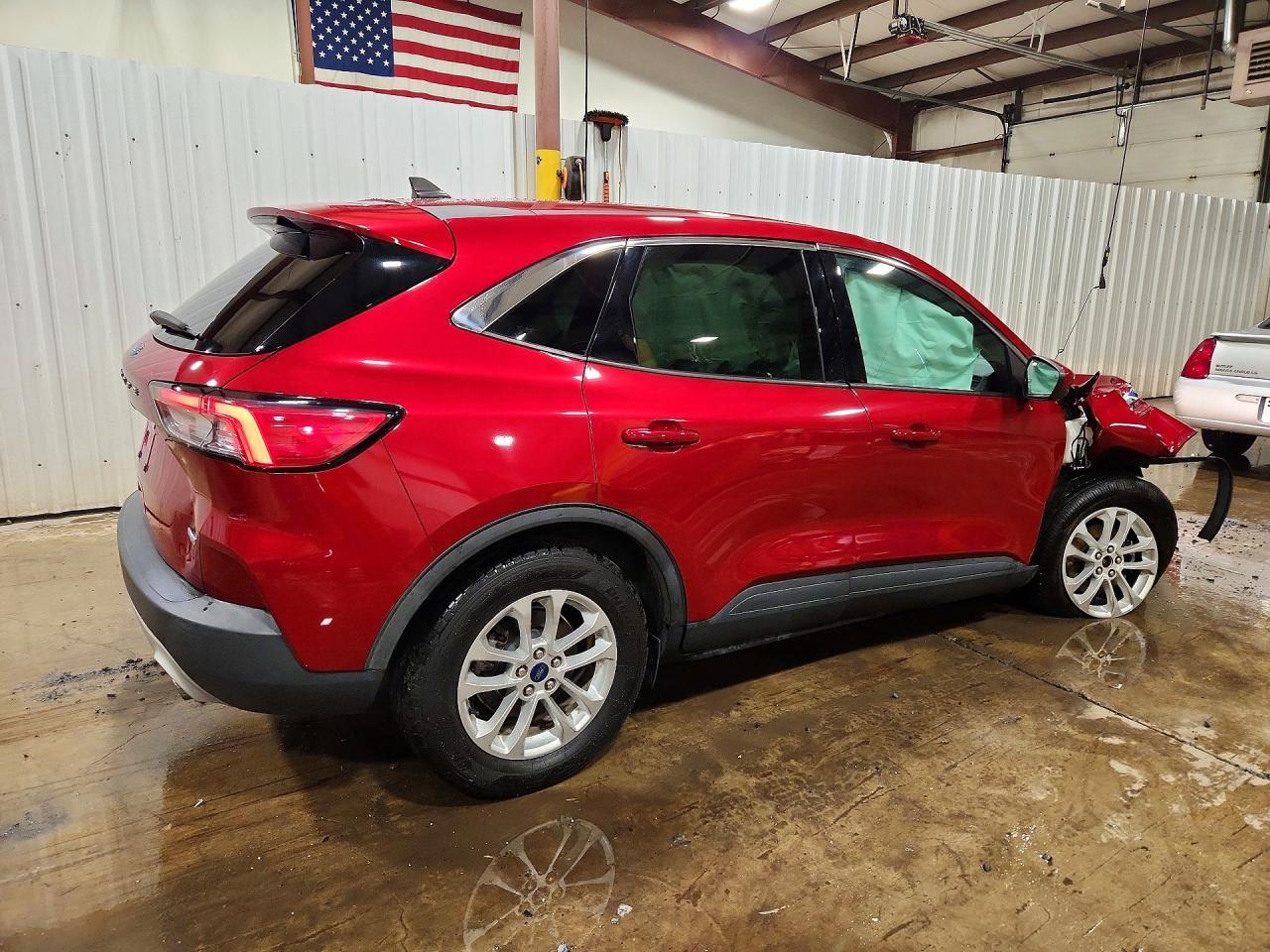 2020 Ford Escape Se - Фото 3