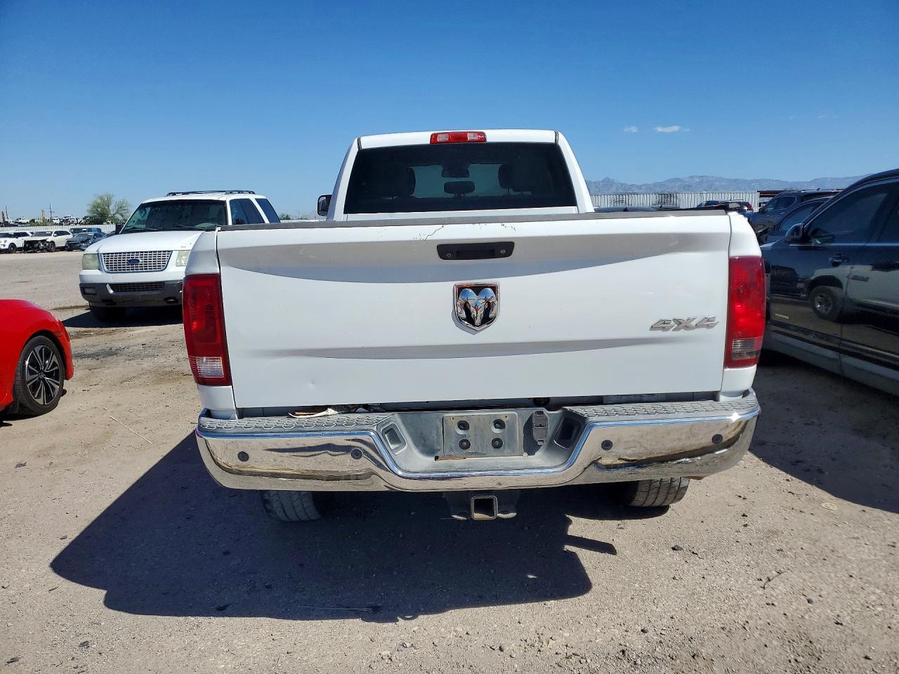 2016 Ram 2500 St - Image 6