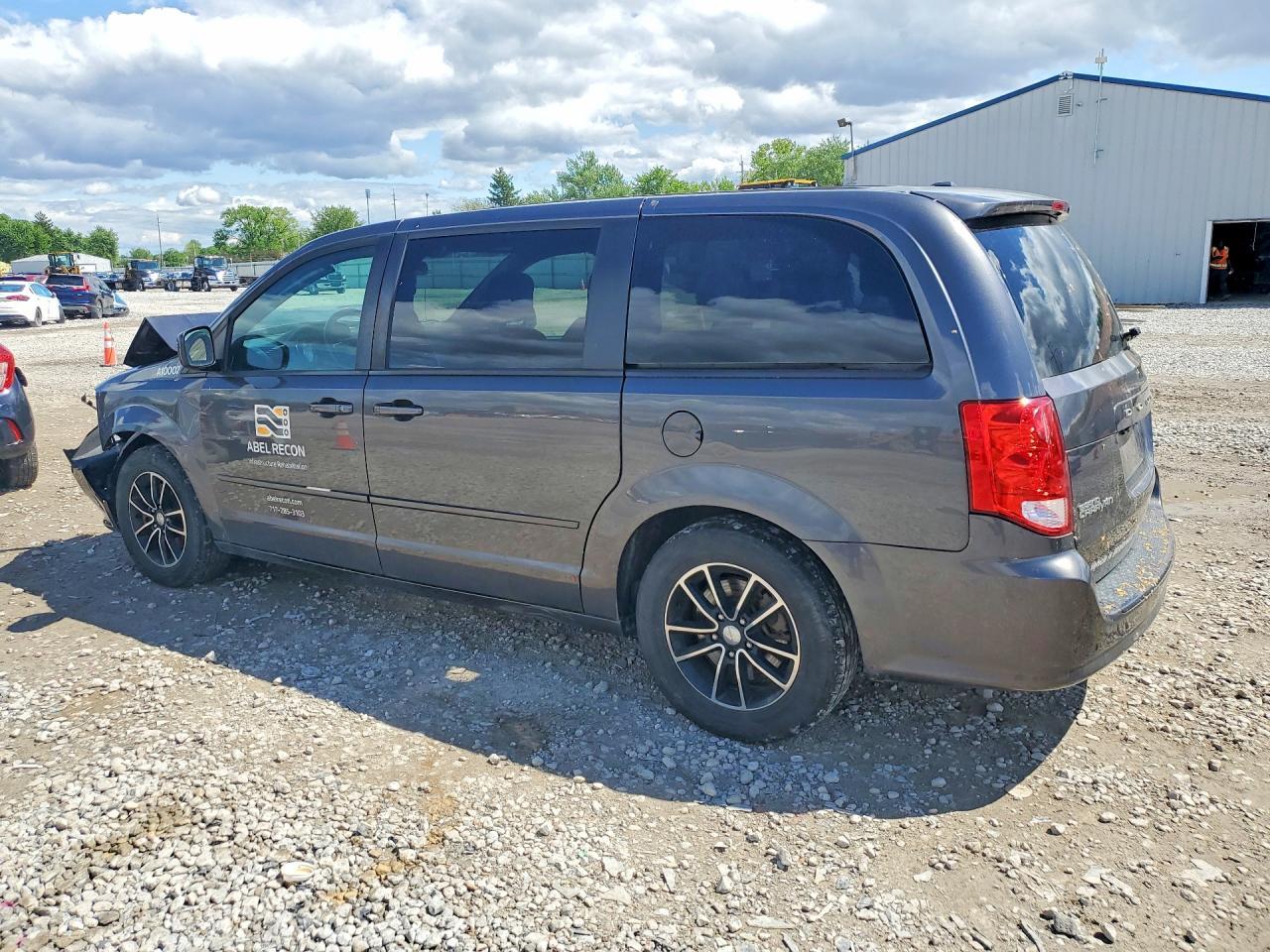 2017 Dodge Grand Caravan Sxt - Фото 2