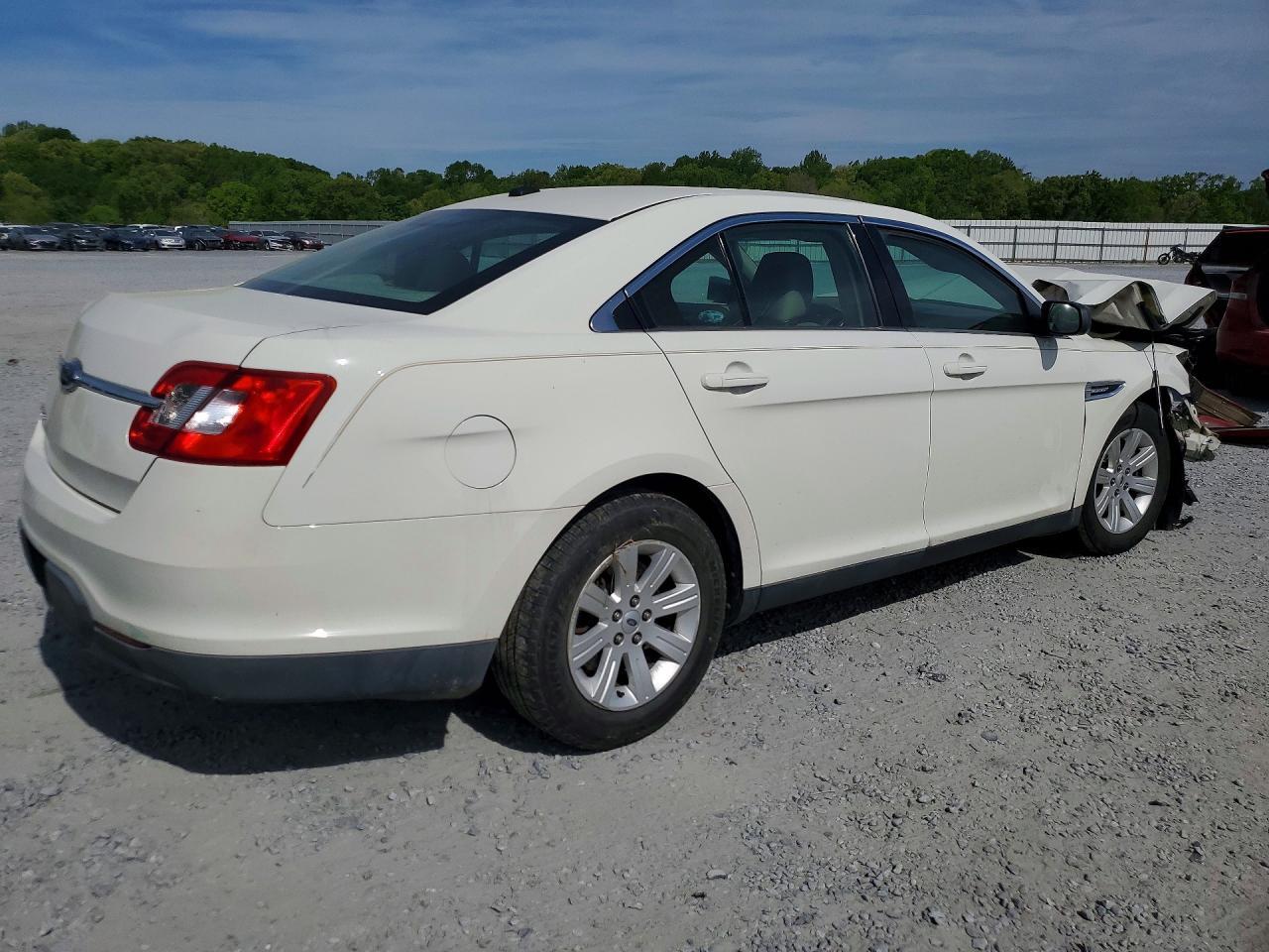 2010 Ford Taurus Se - Image 3