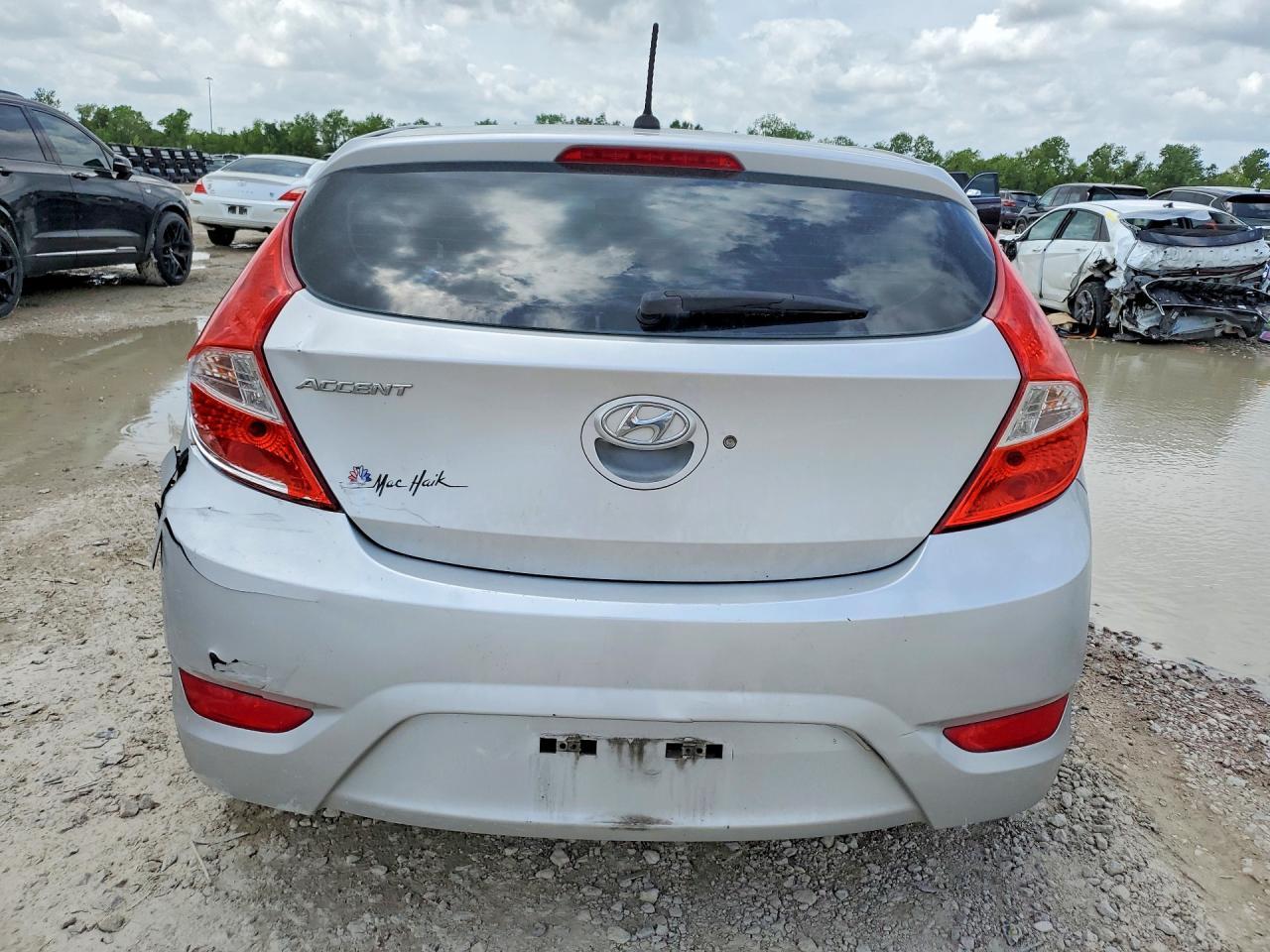 2013 Hyundai Accent Gs - Фото 6