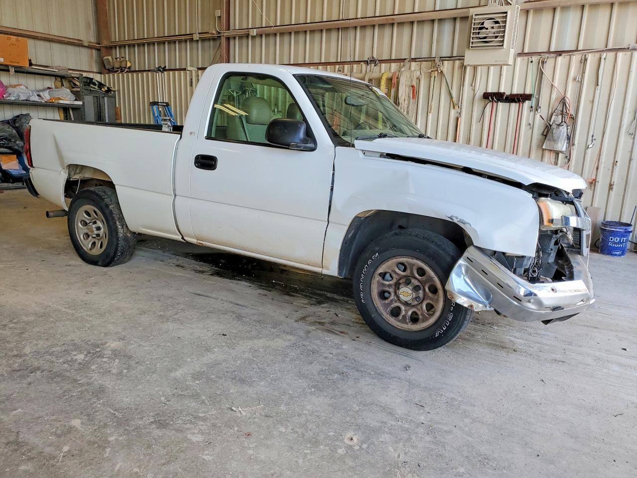 2005 Chevrolet Silverado C1500 - Image 4