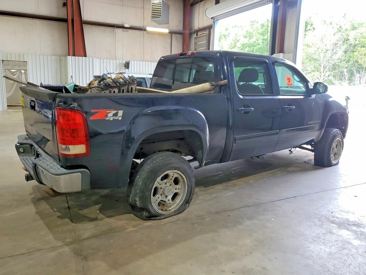 2008 GMC Sierra C1500 - Image 3