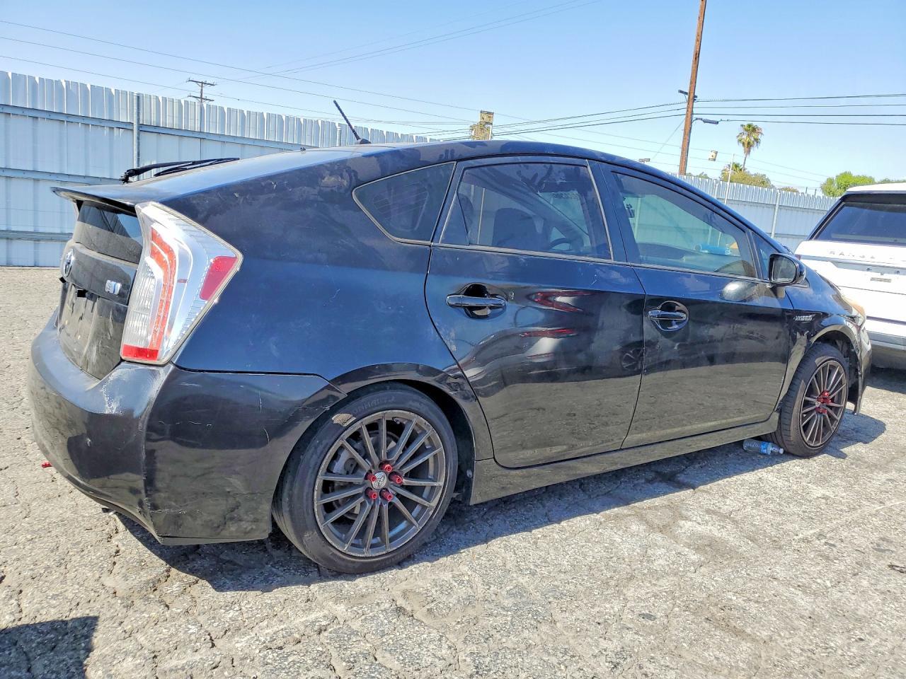 2012 Toyota Prius Two - Фото 3