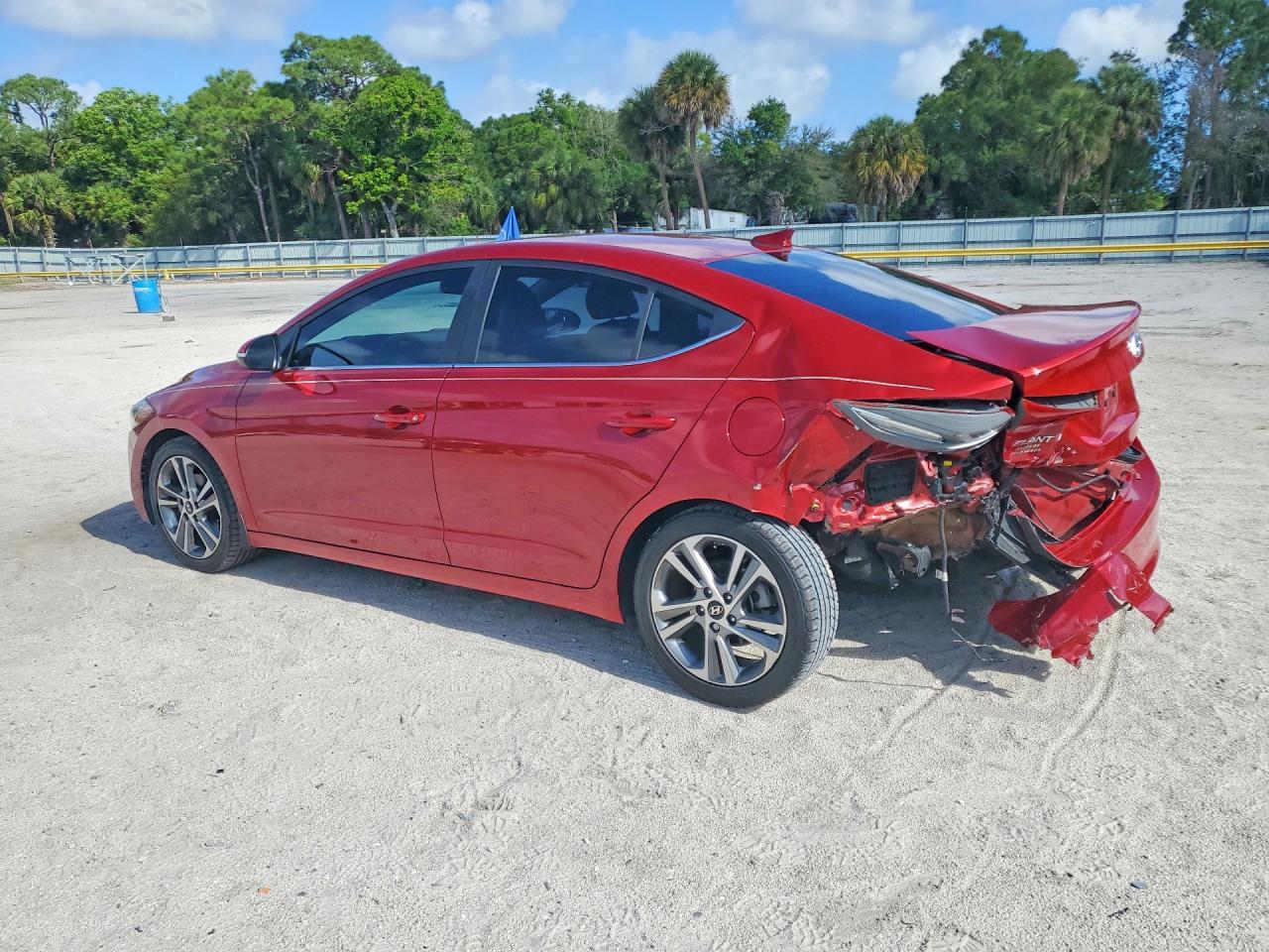 2018 Hyundai Elantra Limited - Фото 2