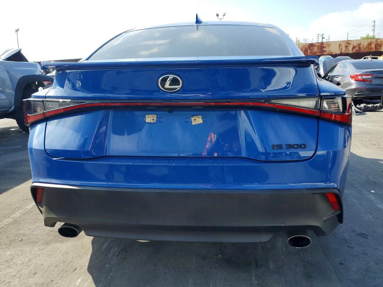 2021 Lexus Is 300 - Фото 6