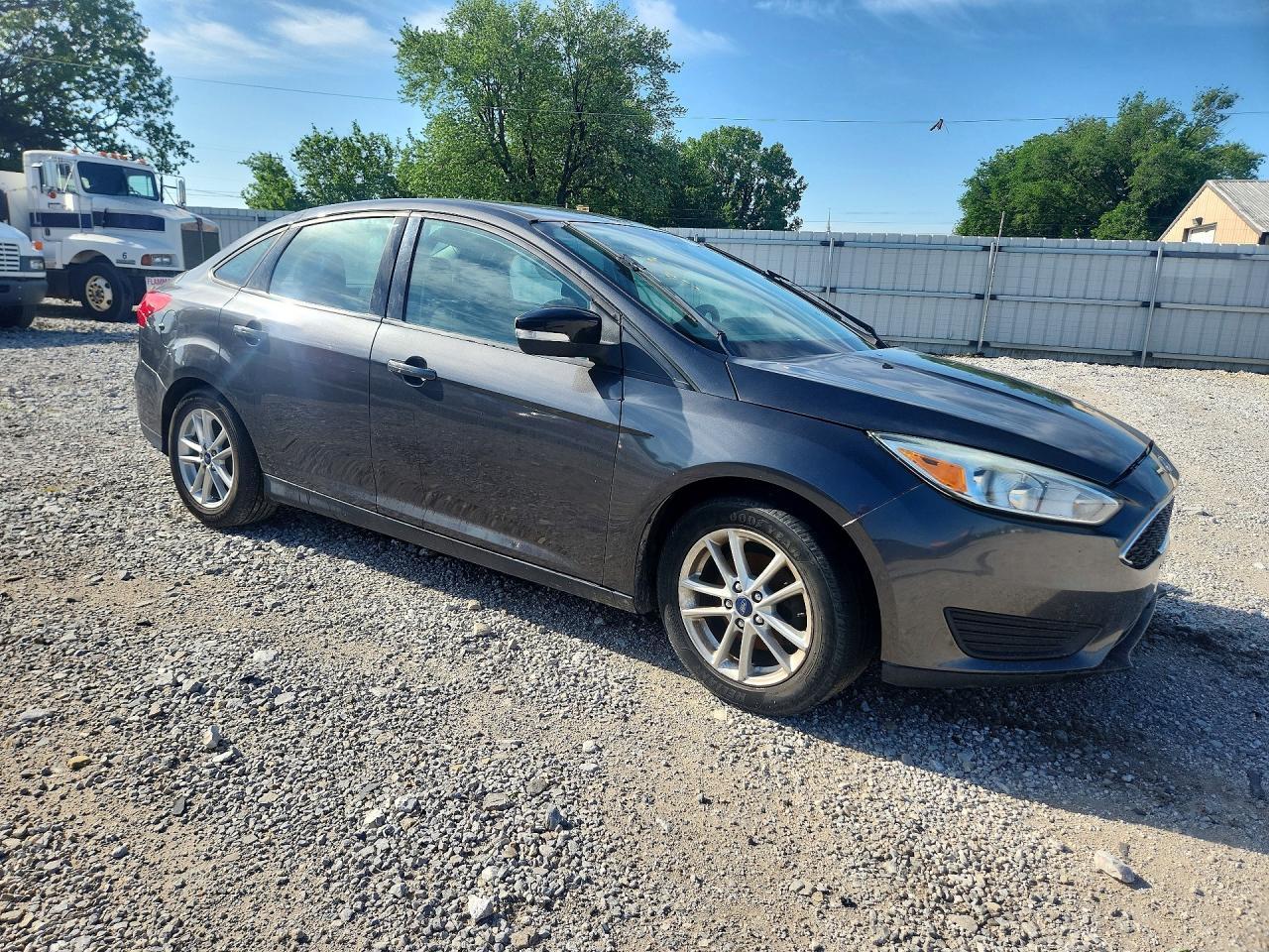 2016 Ford Focus Se - Фото 4