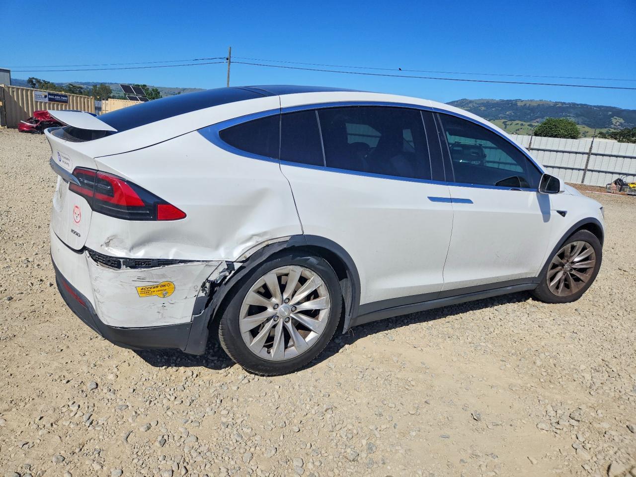 2018 Tesla Model X - Image 3