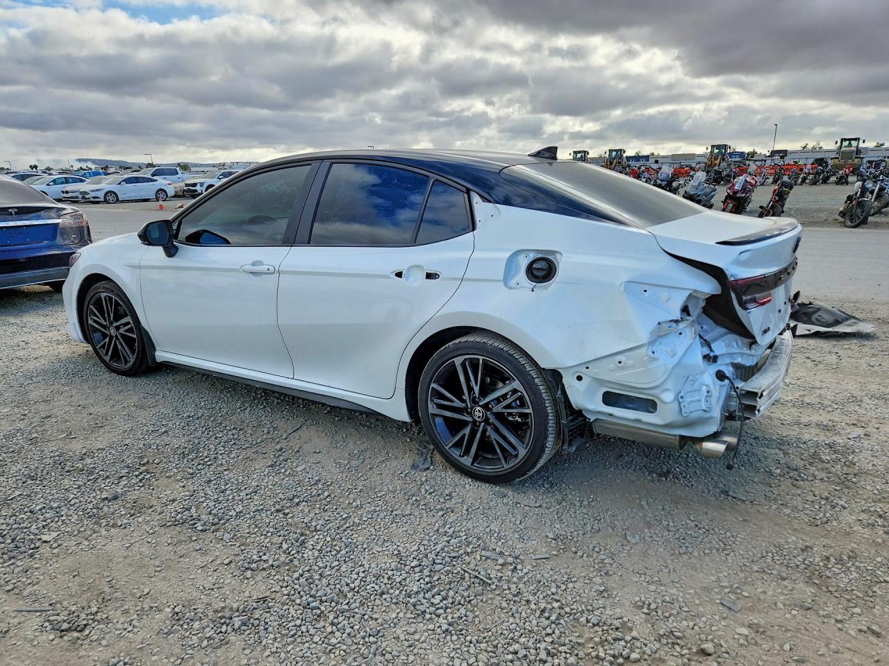 2025 Toyota Camry Xse - Фото 2