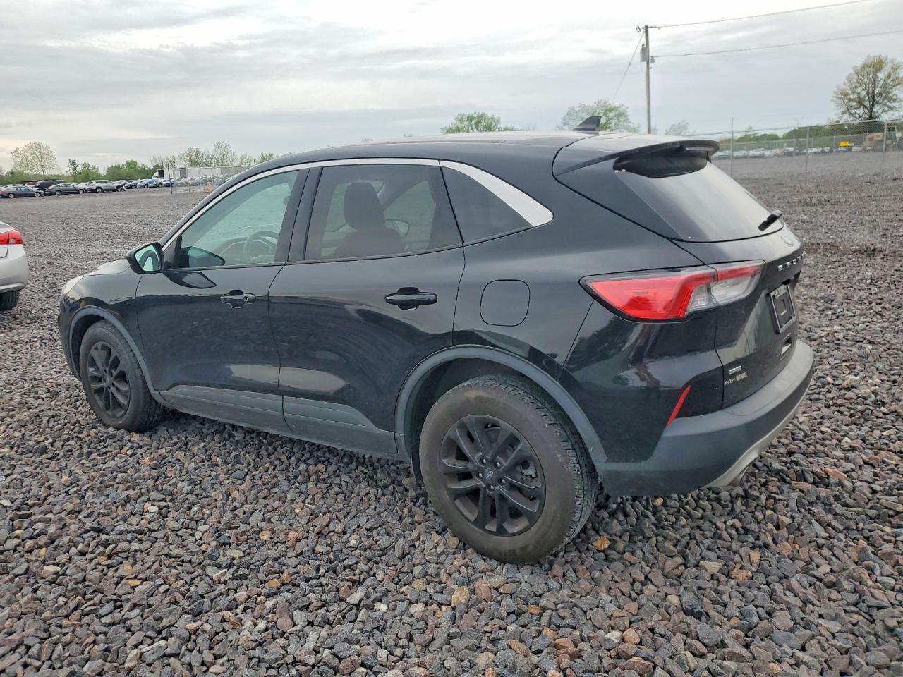 2021 Ford Escape Se - Фото 2