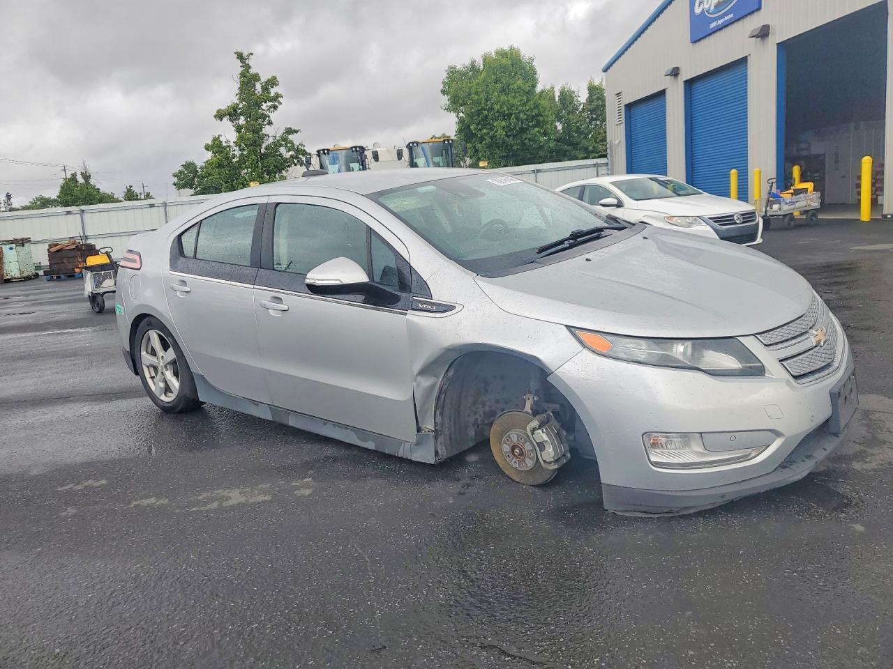 2015 Chevrolet Volt - Image 4