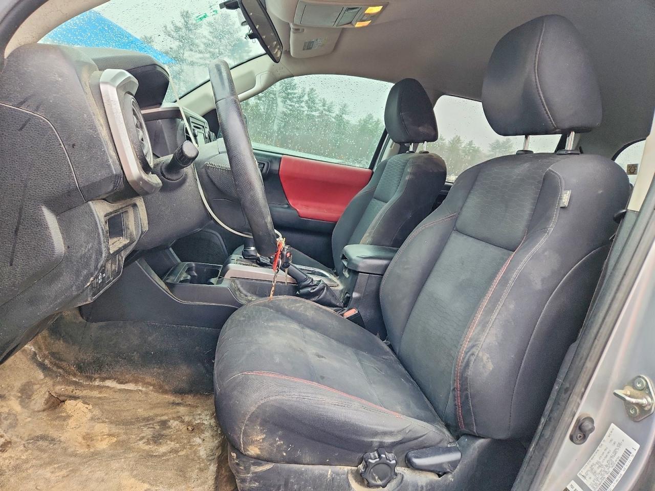 2017 Toyota Tacoma Sr5 - Image 7