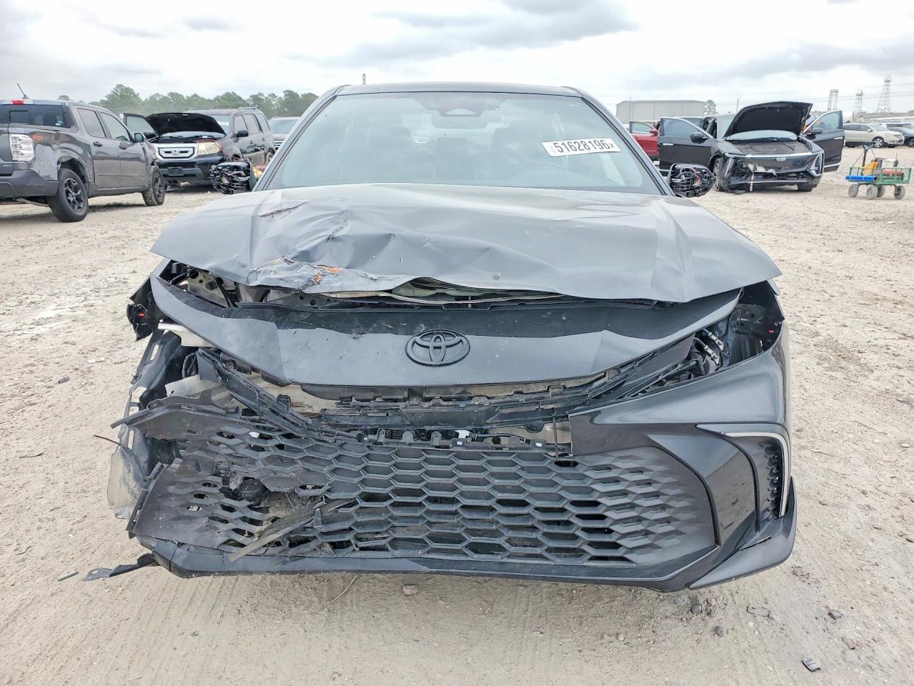 2026 Toyota Camry Se - Image 5