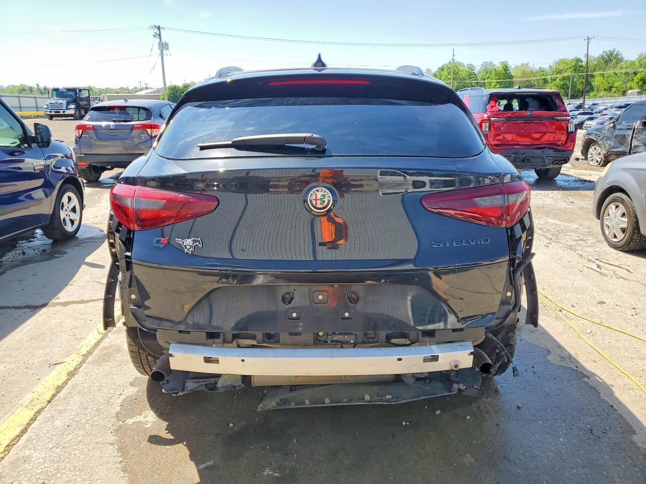 2021 Alfa Romeo Stelvio Sport - Image 6