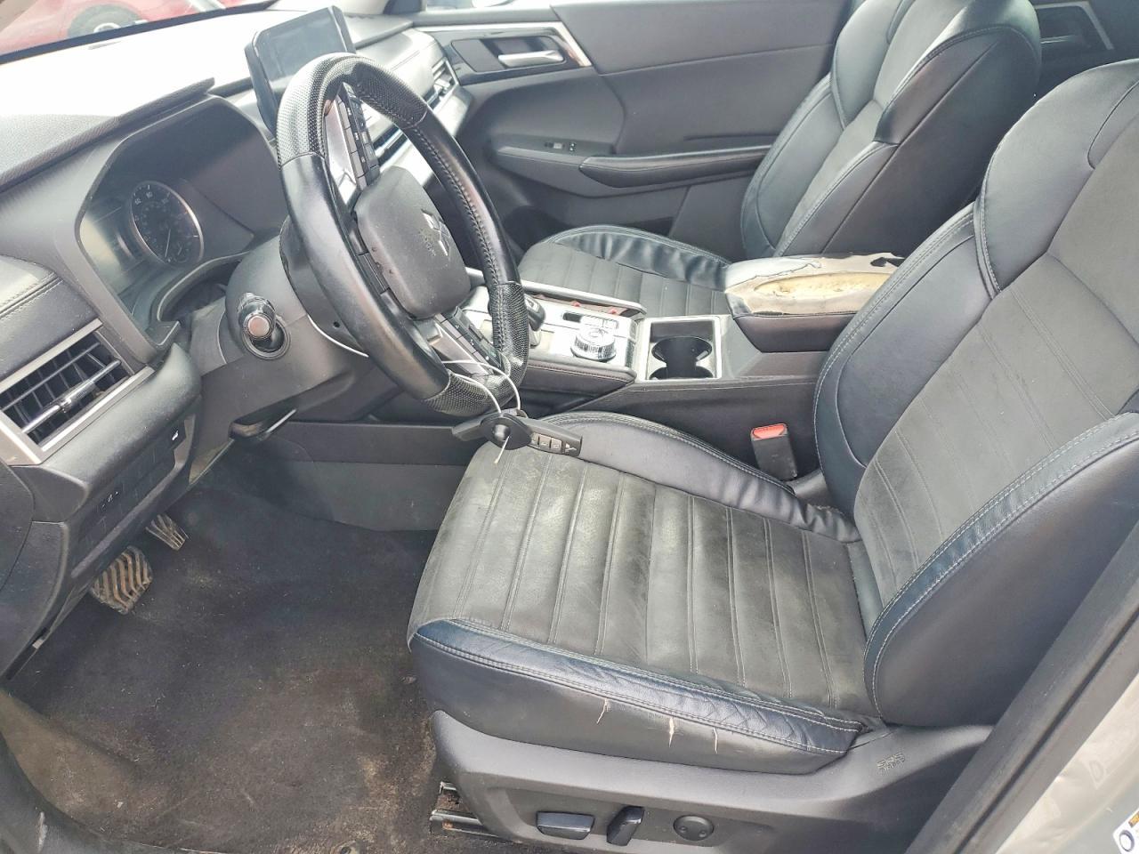 2022 Mitsubishi Outlander Se - Фото 7