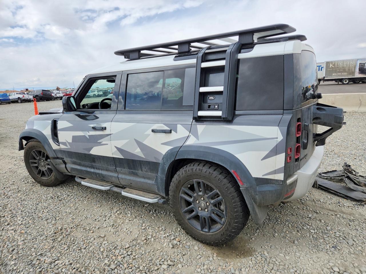 2021 Land Rover Defender 110 Se - Фото 2