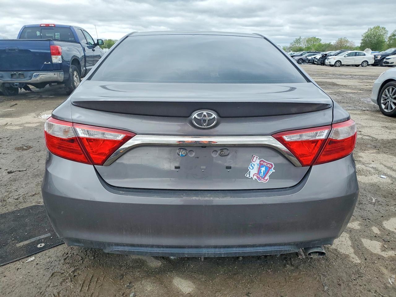 2017 Toyota Camry Se - Фото 6