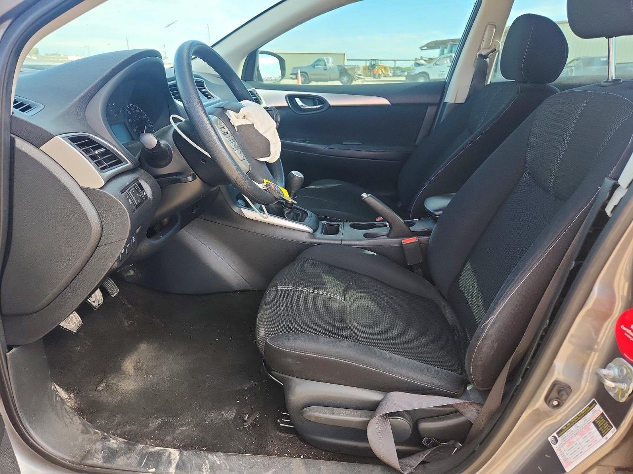 2017 Nissan Sentra S - Фото 7