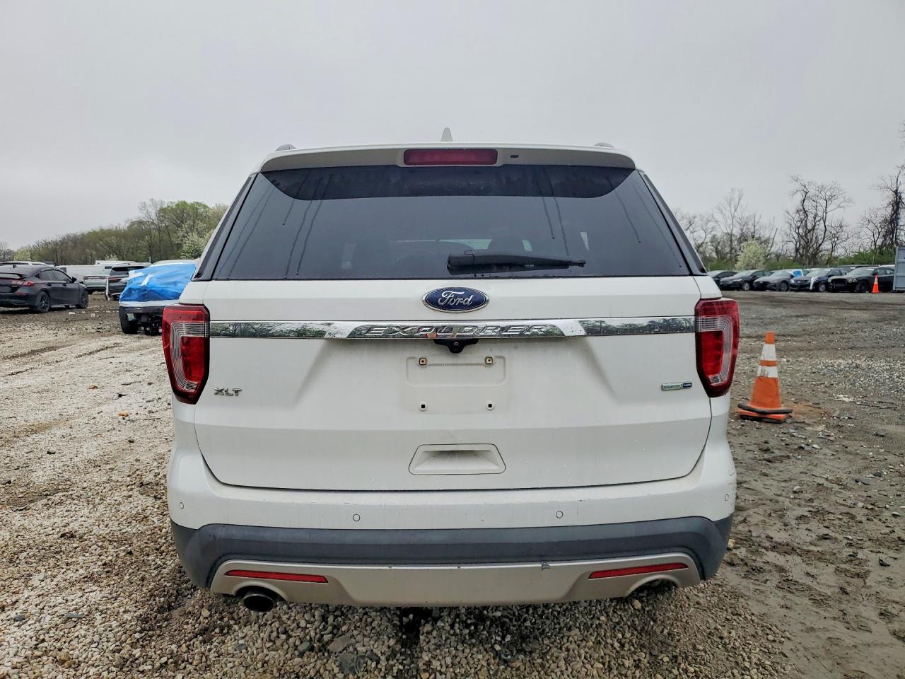 2017 Ford Explorer Xlt - Фото 6
