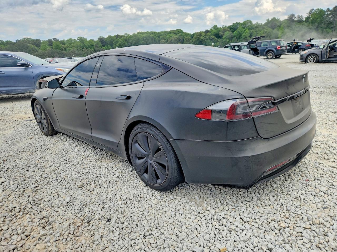2021 Tesla Model S - Image 2