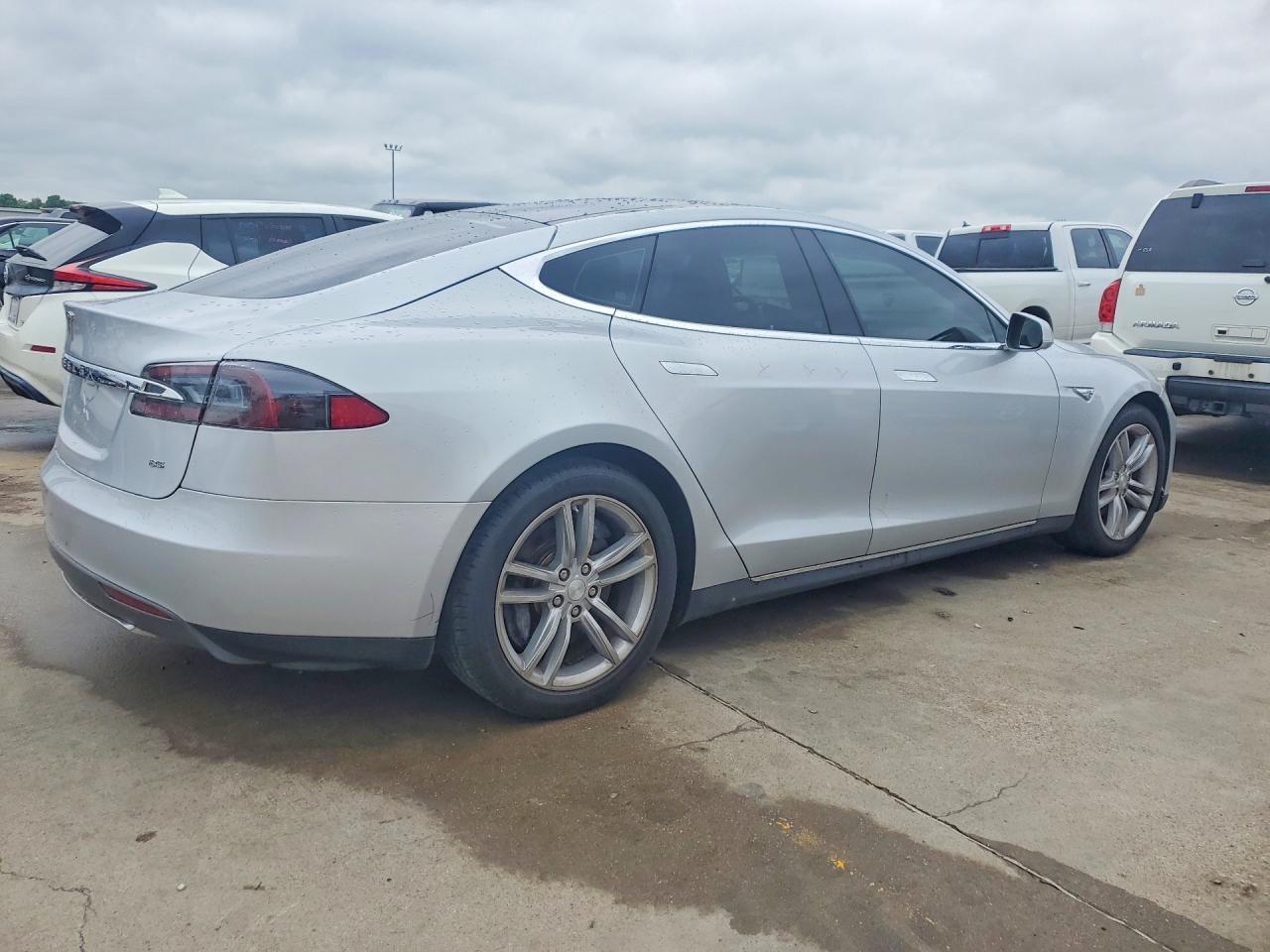 2013 Tesla Model S - Фото 3