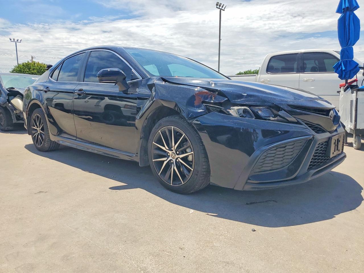 2023 Toyota Camry Se - Фото 4