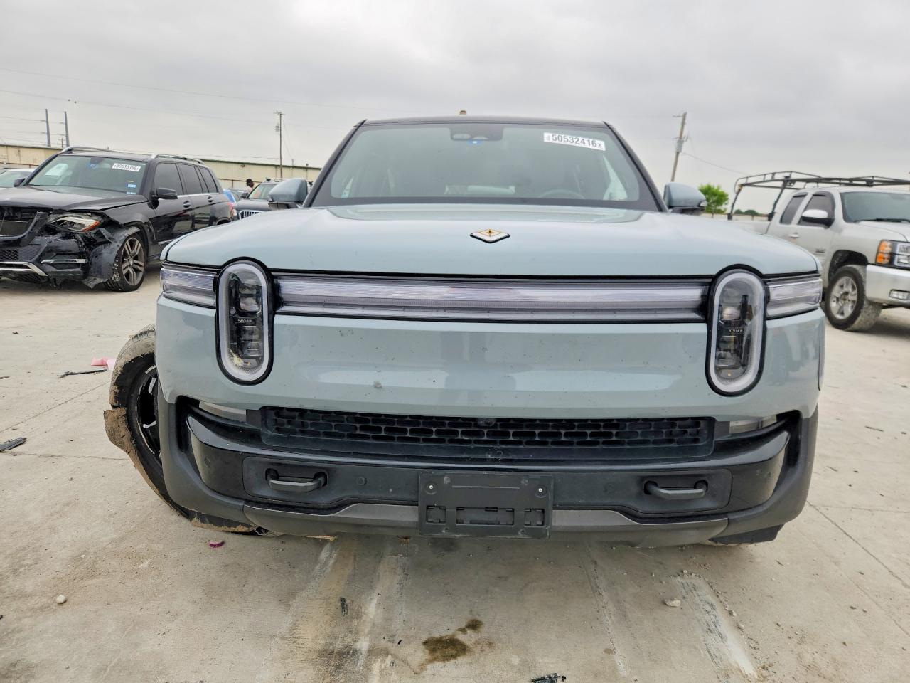 2026 Rivian R1S Adventure - Image 5
