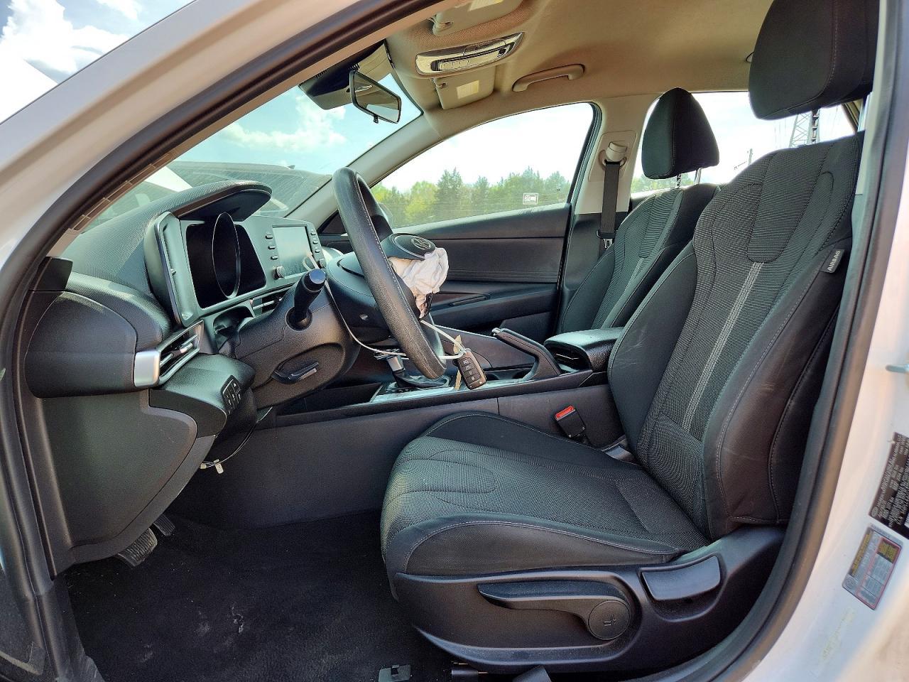 2021 Hyundai Elantra Se - Фото 7