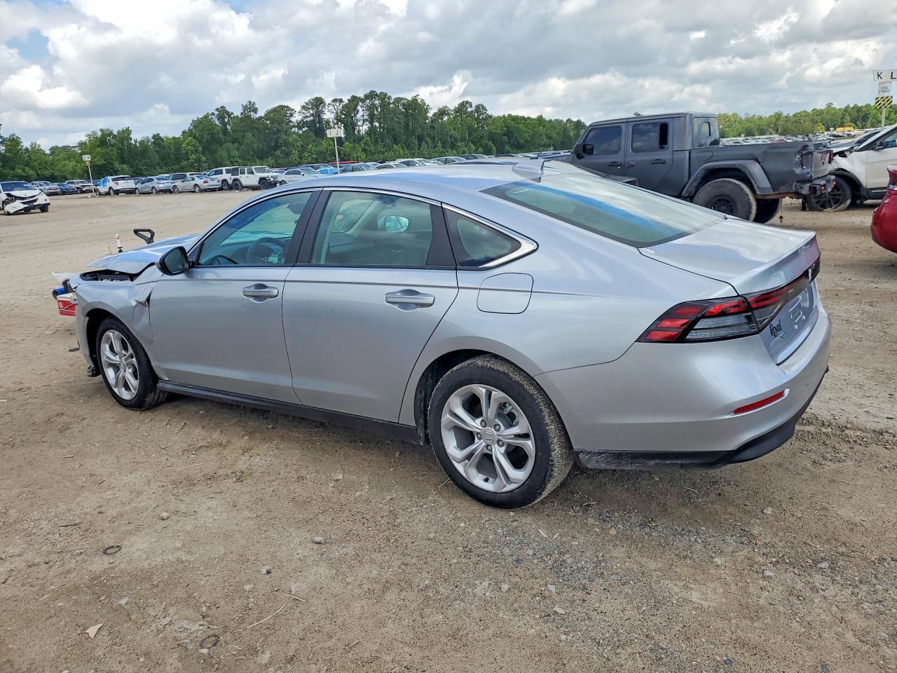 2025 Honda Accord Lx - Фото 2