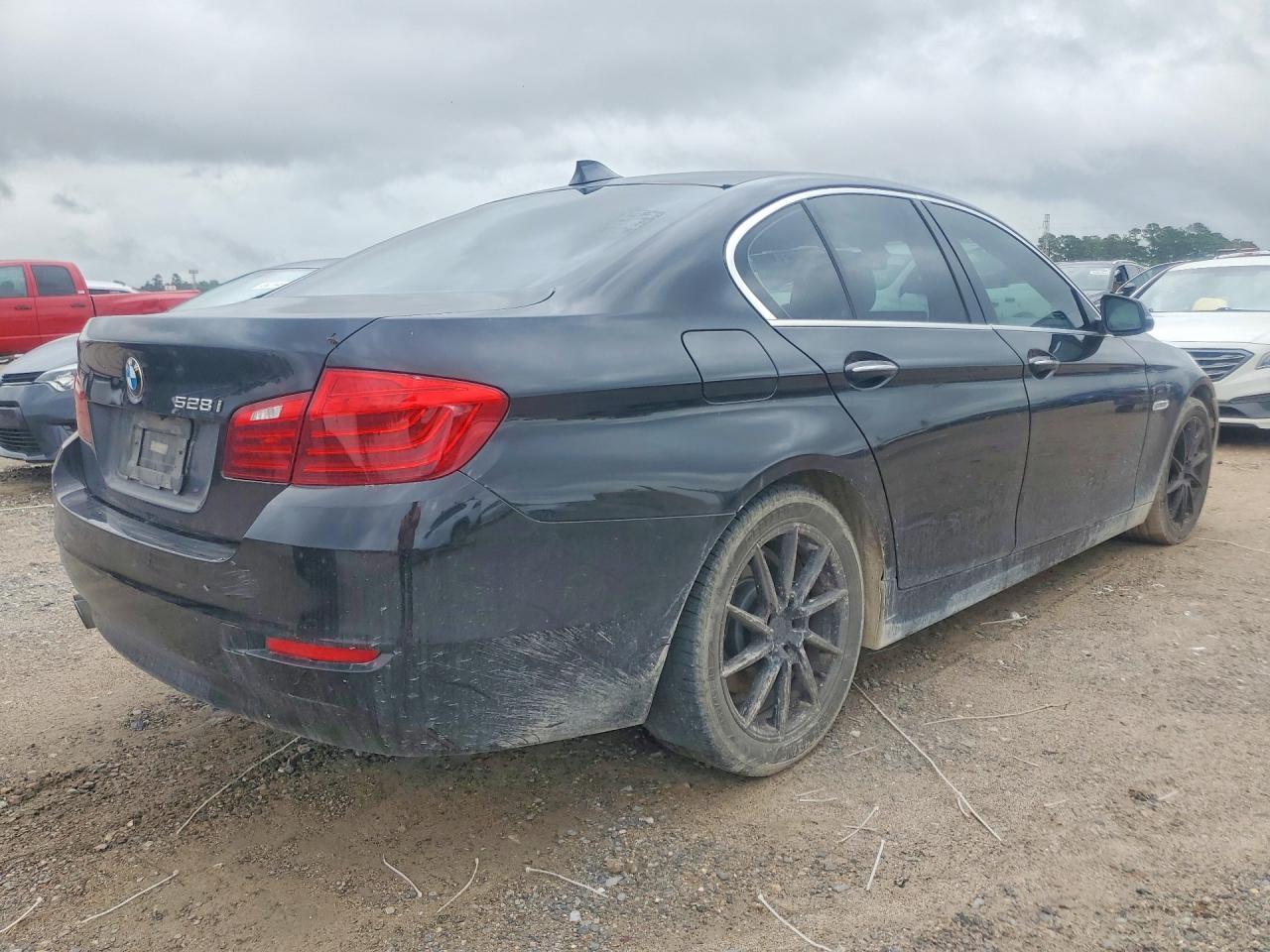 2016 BMW 528 I - Фото 3