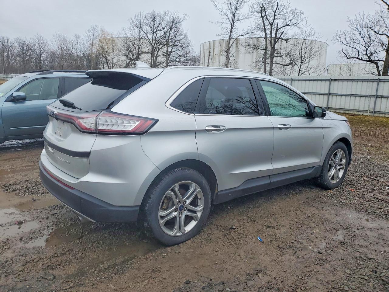 2017 Ford Edge Titanium - Фото 3