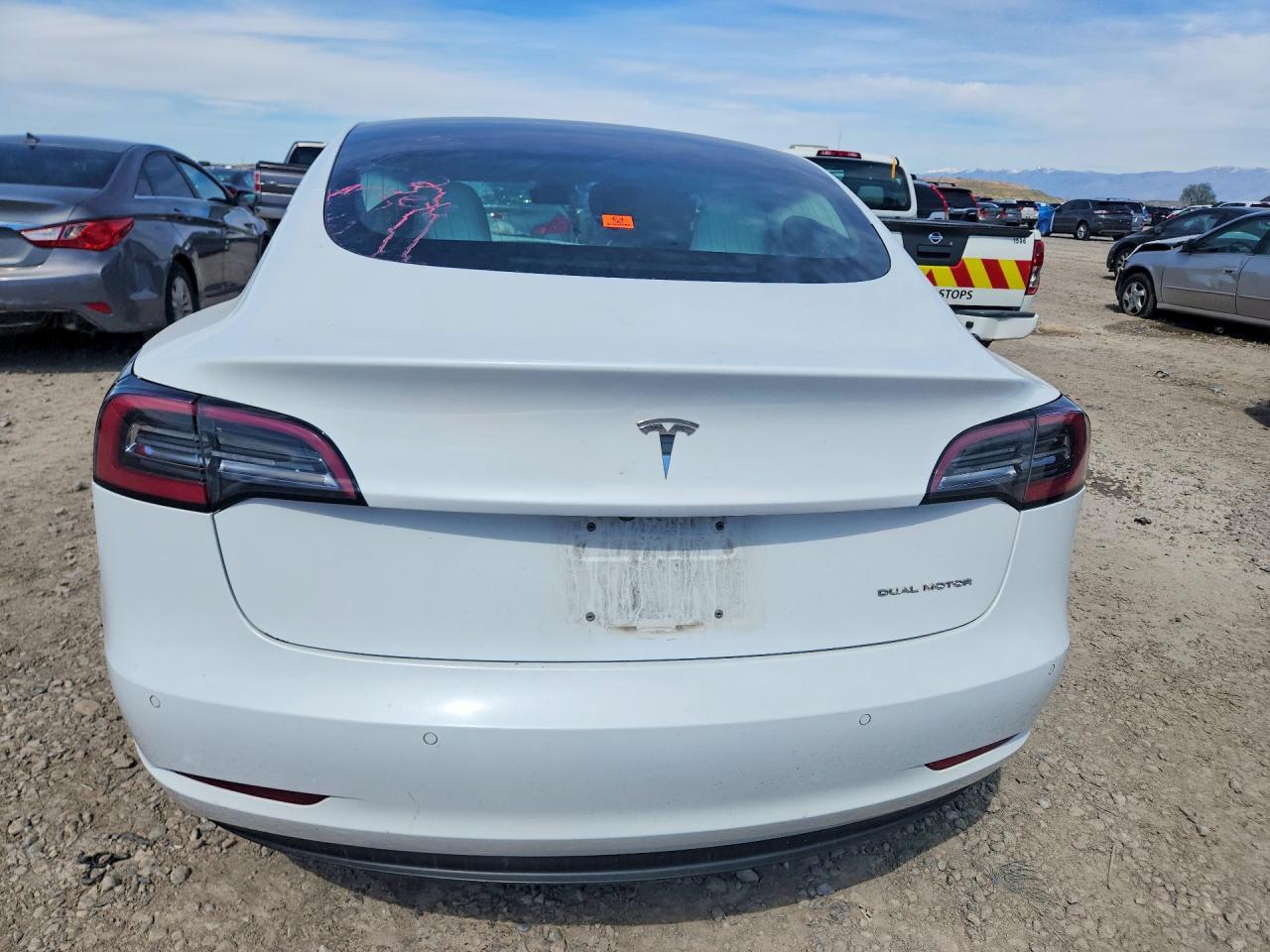 2018 Tesla Model 3 - Фото 6